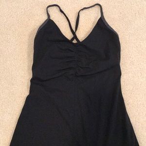EUC Black v neck tank